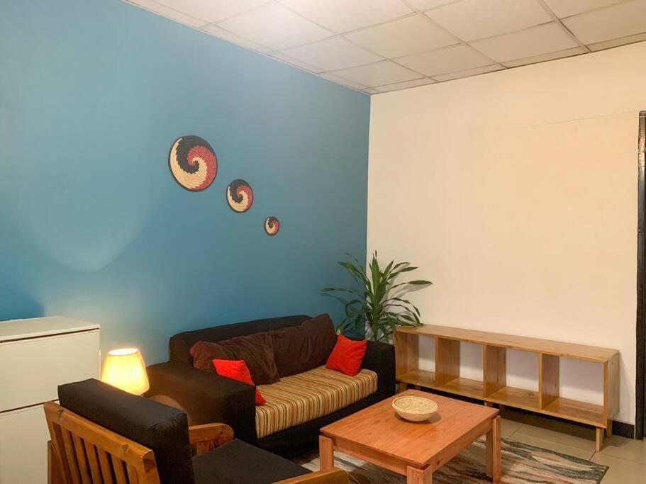 City Center Apartments 布琼布拉 外观 照片