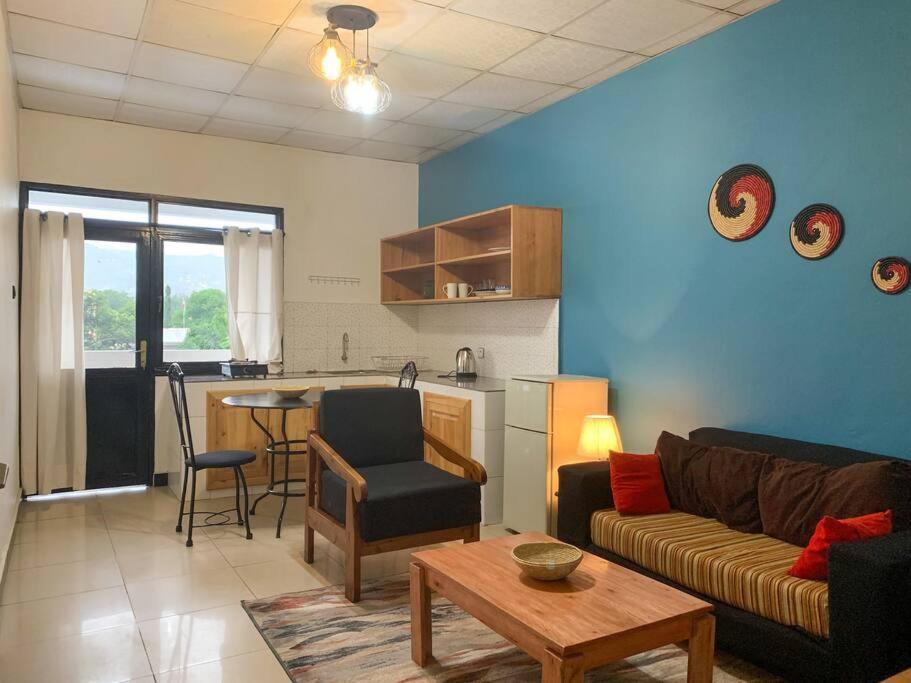 City Center Apartments 布琼布拉 外观 照片